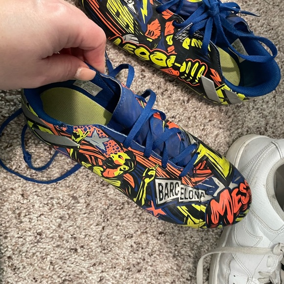 Boys shoes, cleats, indoor shoes. Great condition. - Picture 12 of 13